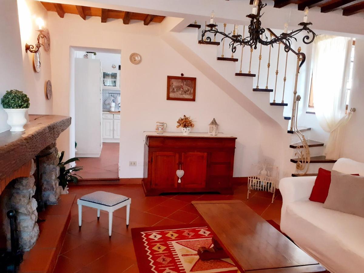 Rustico Degli Ulivi Villa Vallecchia Luaran gambar